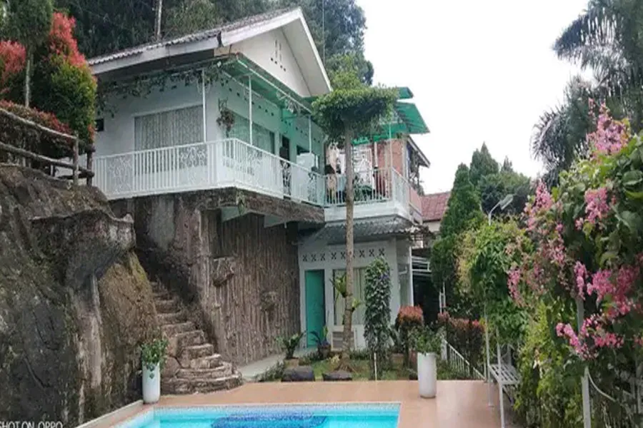 VILLA BENDUNGAN 1