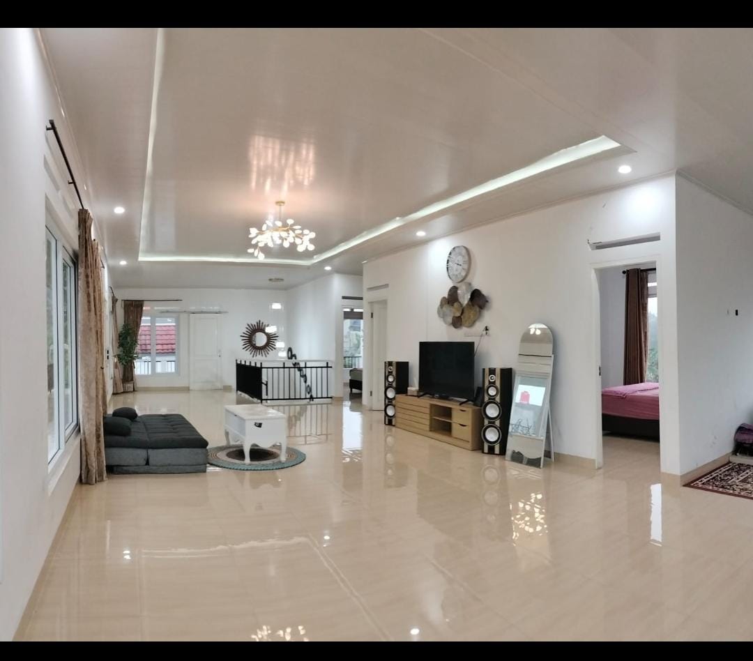 VILLA MEGAMENDUNG 3